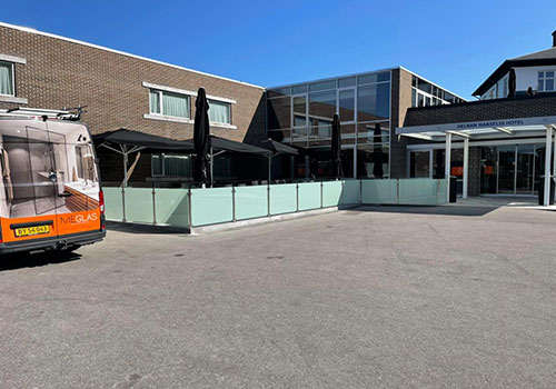 glasvaeg-til-hotel